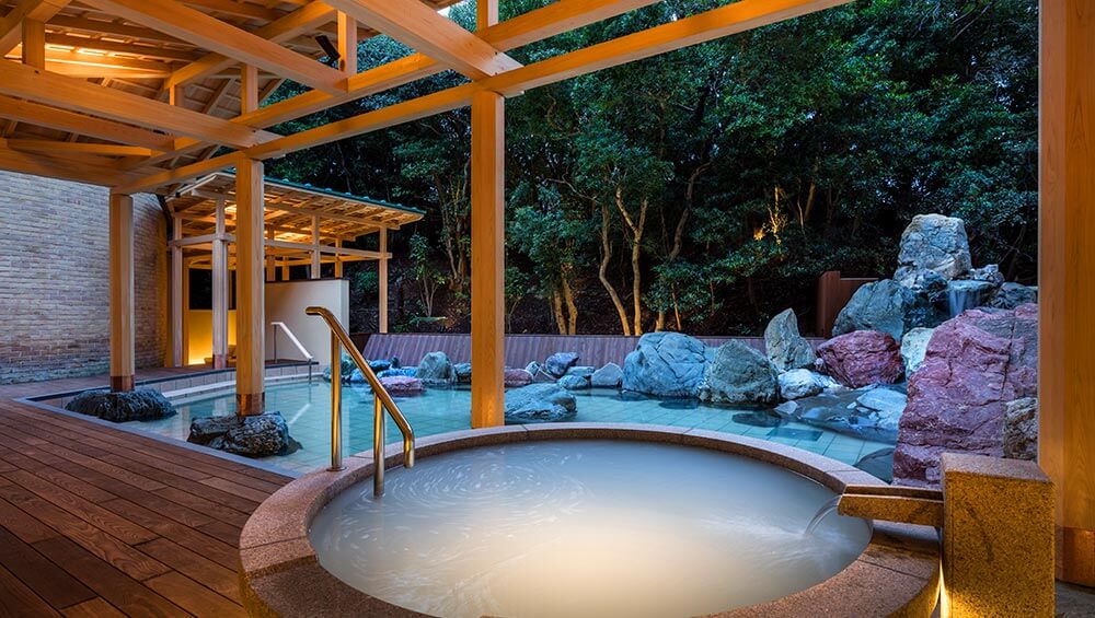 Hot Spring Salon Royal Spa