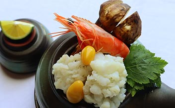 名残鱧と松茸の土瓶蒸し