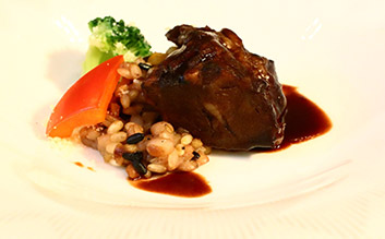 熊野牛のブルギニョン 雑穀米のリゾットを添えて