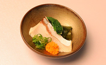 黒潮鰤とヒロメのしゃぶしゃぶ